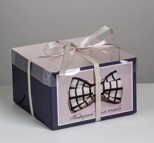Коробка на 4 капкейка с галстук-бабочка «Подарок для тебя», 16*16*10 см