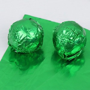 Фольга оберточная для конфет Зеленая 10*10 см, уп. 10 шт.
