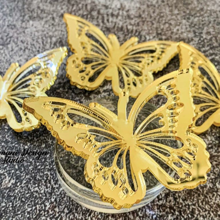 Бабочки золотые из акрила 5 шт
