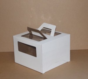 Коробка белая МГК 20*20*20 см с окном и ручками (под торт пряничный домик)