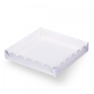 Коробка белая 15*15*3 см "Волна" с прозрачной крышкой для пряников